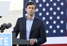 Οι Δημοκρατικοί παίρνουν τον έλεγχο και στη Γερουσία- Κέρδισαν και τη δεύτερη έδρα στην Τζόρτζια
