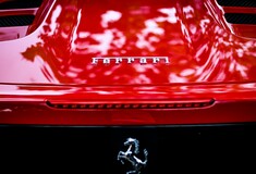 «Κεραυνός εν αιθρία» στη Ferrari: Παραιτήθηκε απροειδοποίητα ο CEO Λουίς Καμιλέρι