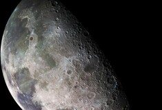 Η NASA πληρώνει 1 δολάριο σε ιδιωτικές εταιρίες για να συλλέξουν πετρώματα από τη Σελήνη