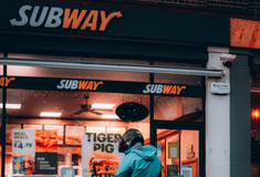 Τα σάντουιτς τόνου της Subway δεν περιέχουν τόνο αλλά «μείγμα παρασκευασμάτων», σύμφωνα με μήνυση