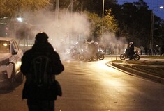 Ο Δικηγορικός Σύλλογος Αθηνών καταδικάζει τα φαινόμενα αστυνομικής βίας - Μήνυση για τα επεισόδια στην Ν. Σμύρνη κατέθεσε ο γγ του ΔΣΑ 