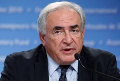 Έρευνα εις βάρος του Στρος-Καν για «ομαδικό βιασμό»