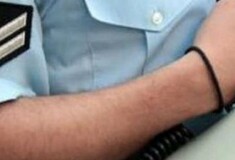 Για εκβιασμό αλλοδαπού συνελήφθη ο διοικητής του Α.Τ. Αιγάλεω