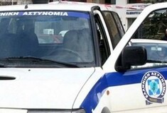 Σπάτα: Τέσσερις Έλληνες προσπάθησαν να κάψουν δυο αλλοδαπούς