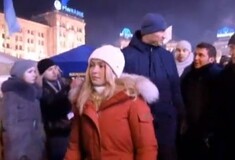 Ουκρανία: Μια ηθοποιός του Χόλιγουντ στις διαδηλώσεις!
