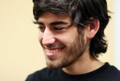 Aaron Swartz. 'Οταν μια ιδιοφυία σπρώχνεται στην άβυσσο.