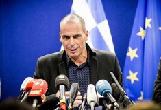 Το Bloomberg σαρκάζει: Τι κέρδισε η Ελλάδα