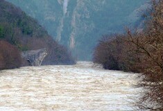 Δέσμευση ότι θα αποκατασταθεί το Γεφύρι της Πλάκας