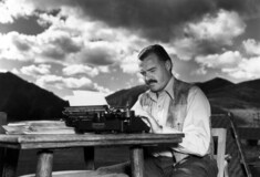 Πώς βρέθηκε η γραφομηχανή του Χέμινγουέι στα χέρια του Μπραντ Πιτ;
