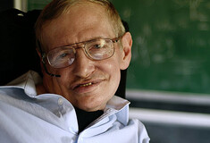 O Steven Hawking απέκτησε προφίλ στο Facebook