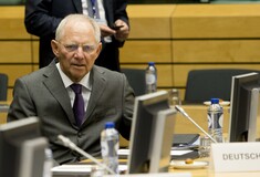 Spiegel: H Ευρώπη του Σόιμπλε κινδυνεύει με ανάφλεξη