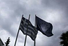 Spiegel: Γιατί ένα Grexit δεν αποτελεί λύση