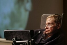 Χόκινγκ: Η τεχνητή νοημοσύνη απειλεί με εξαφάνιση την ανθρωπότητα