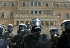 Απαγόρευση συγκεντρώσεων αύριο στην Αθήνα