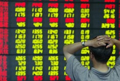 Κατέρρευσαν τα χρηματιστήρια στην Κίνα