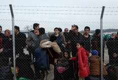 Άνοιξε και έκλεισε η μπάρα στα Σκόπια