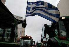 Κλειστοί δρόμοι και σήμερα από τους αγρότες