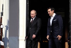 Ολάντ: Ο Τσίπρας ζήτησε από τον Πούτιν να τυπώσει δραχμές στη Ρωσία- Τι απαντά το Μαξίμου