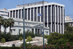 Το ελληνικό ΥΠΕΞ απαντά στις δηλώσεις Τσαβούσογλου για τα Ίμια: Ανεύθυνες και προκλητικές αναφορές