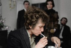 Bob Dylan: Η ζωή και το έργο του Νομπελίστα Τροβαδούρου που γεννιέται σαν σήμερα το 1941