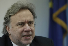Κατρούγκαλος: Δεν κινδυνεύουν οι συντάξεις