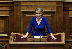 Ο Μητσοτάκης αντικατέστησε την Παπακώστα στον τομέα Υγείας της ΝΔ μετά τις βολές κατά Γεωργιάδη