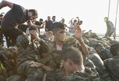 2016: Η ανασκόπηση της χρονιάς μέσα από τις φωτογραφίες που εντυπωσίασαν, συγκλόνισαν και συγκίνησαν