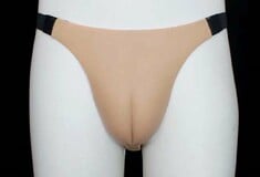 Ποιος είπε ότι το camel toe είναι αντιαισθητικό; Κυκλοφόρησαν εσώρουχα που το τονίζουν...