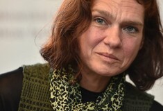 Τουρκία: Ξεκίνησε η δίκη της συγγραφέως Ασλί Ερντογάν που κατηγορείται για «τρομοκρατική προπαγάνδα»