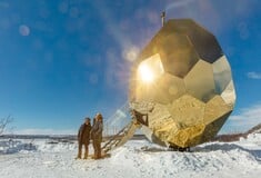Ένα χρυσό αυγό - σάουνα στη Σουηδία