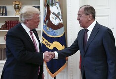 Washington Post: Ο Τραμπ αποκάλυψε απόρρητες πληροφορίες στον Ρώσο υπ. Εξωτερικών