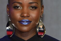 Η οργισμένη αντίδραση της Lupita Nyong'o για βρετανικό περιοδικό που έκανε photoshop στα μαλλιά της