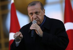 Ερντογάν: Η Γερμανία προστατεύει τους τρομοκράτες - Δεν έχω πρόβλημα με τη Μέρκελ