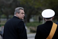 Ο Καμμένος διέταξε μεταθέσεις όσων υπηρετούσαν στην πύλη κατά την εισβολή του Ρουβίκωνα στο Πεντάγωνο