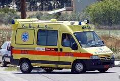 Μαθητής έπεσε στο κενό από δημοτικό σχολείο στη Γλυφάδα
