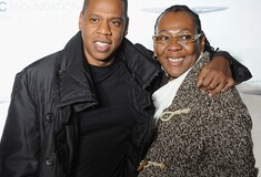Στους στίχους του νέου του τραγουδιού, ο Jay Z αποκαλύπτει πως η μητέρα του είναι λεσβία