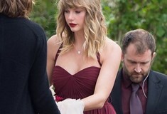 Αυτό που έκανε η Taylor Swift εξόργισε τους φανς της και άρχισαν να τη γιουχάρουν (BINTEO)