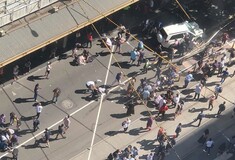 Όχημα έπεσε πάνω σε πεζούς στη Μελβούρνη - Αρκετοί τραυματίες (upd)