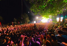 10 καλοκαιρινά μουσικά φεστιβάλ στις πιο ειδυλλιακές τοποθεσίες της Ελλάδας