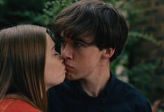 The End of the F***ing World: Ταξίδι στις αιχμηρές άκρες του εφηβικού σύμπαντος