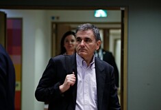 DW: Συνάντηση Σολτς - Τσακαλώτου σε κλίμα μυστικότητας