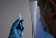 Εμβολιασμός: Στις 19/3 ανοίγει η πλατφόρμα για τα άτομα υψηλού κινδύνου- Πότε ακολουθούν οι επόμενες ηλικιακές ομάδες