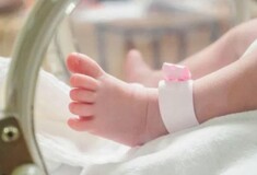 Μωρό γεννήθηκε τέσσερα χρόνια μετά το θάνατο των γονιών του στην Κίνα
