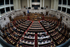 Ο ΣΥΡΙΖΑ πάει στη Βουλή το θέμα της συμμετοχής του Γεωργιάδη σε βάπτιση- Ζητά να κατατεθούν τα έγγραφα