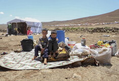 Η Ιορδανία κρατάει κλειστά τα σύνορα με τη Συρία - Χιλιάδες Σύροι παραμένουν εγκλωβισμένοι