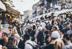 H ζωή στο Ισραήλ μετά το εμβόλιο: Χαλαρώνουν τα μέτρα - «Είναι σαν να κάνεις σεξ αφότου έχεις ναυαγήσει σε ερημονήσι» 