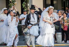 «Του Κουτρούλη ο Γάμος»: Η κλασική κωμωδία ανεβαίνει στο Θέατρο Βασιλάκου με τη Σμαράγδα Καρύδη και τον Νίκο Κουρή
