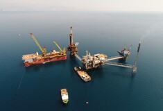 Η Μεσόγειος ως μια γιγάντια πετρελαιοκηλίδα