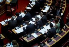 Συνταγματική Αναθεώρηση: Υπερψηφίστηκε η αποσύνδεση εκλογής του ΠτΔ από τη διάλυση της Βουλής