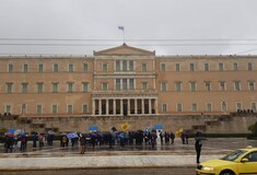 Καμιά πενηνταριά όλοι κι όλοι στο Σύνταγμα για το συλλαλητήριο
